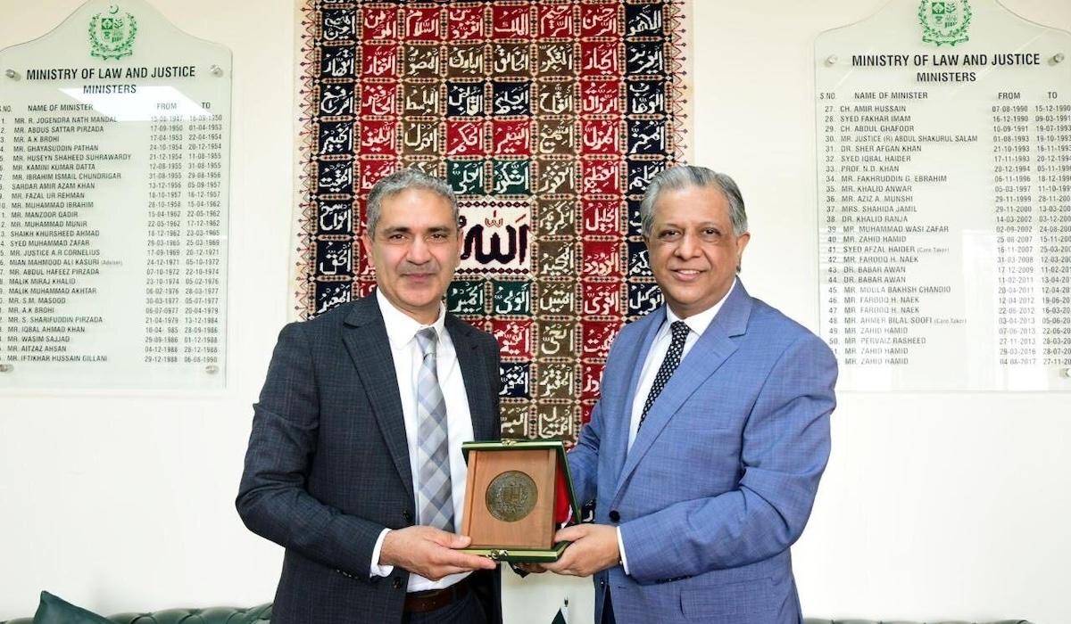 کینیڈا اور پاکستان میں تجارتی و انسانی حقوق کے تعاون کے فروغ پر تبادلۂ خیال